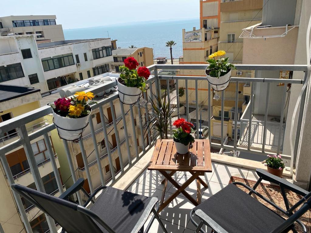 Gold Key Apartments, Durres Beach Екстериор снимка