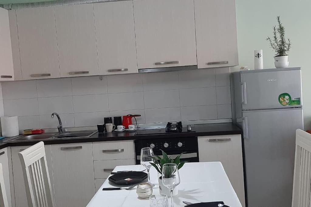 Gold Key Apartments, Durres Beach Екстериор снимка